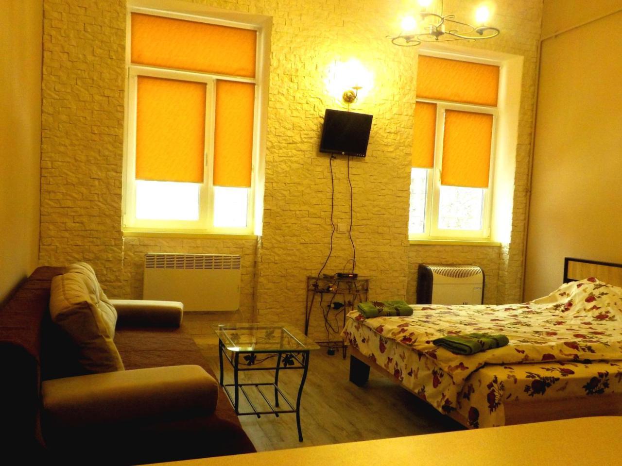 With Dom Studio Apartment ลวีฟ ภายนอก รูปภาพ